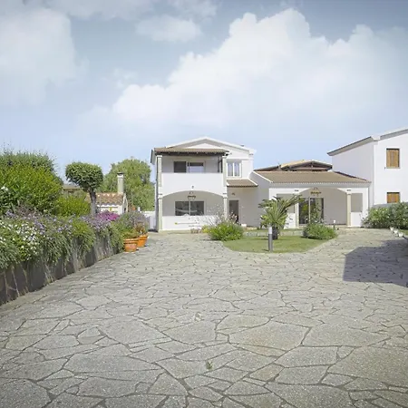 Sardegna - Mirto & Flowers Apartament *